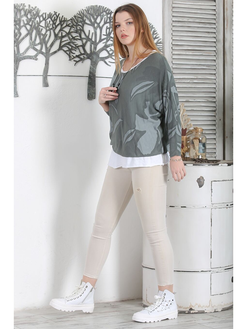 İtalyan Üçlü Set Haki V Yaka Yarasa Kol Yaka Ve Etek Ucu Lurex İpli Kolyeli Ve İçi Basic Triko Bluz-3