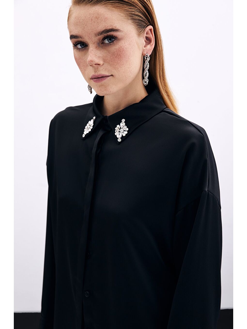 Aksesuar Detaylı Gömlek - Siyah-4