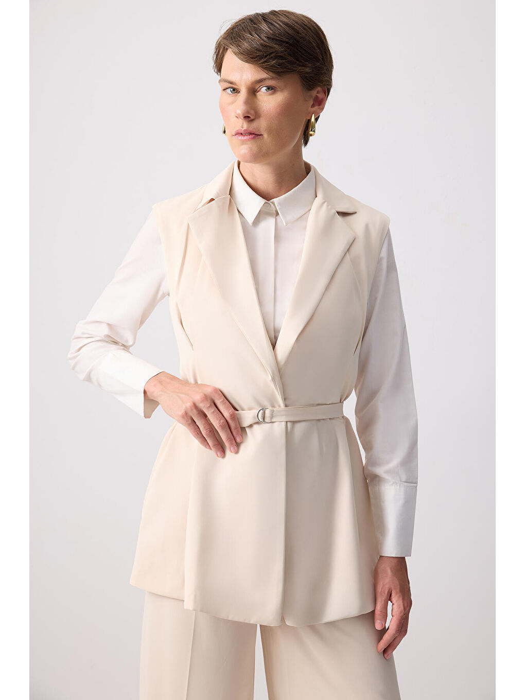 Bej Pileli Kruvaze Yelek Pantolon Takım-1