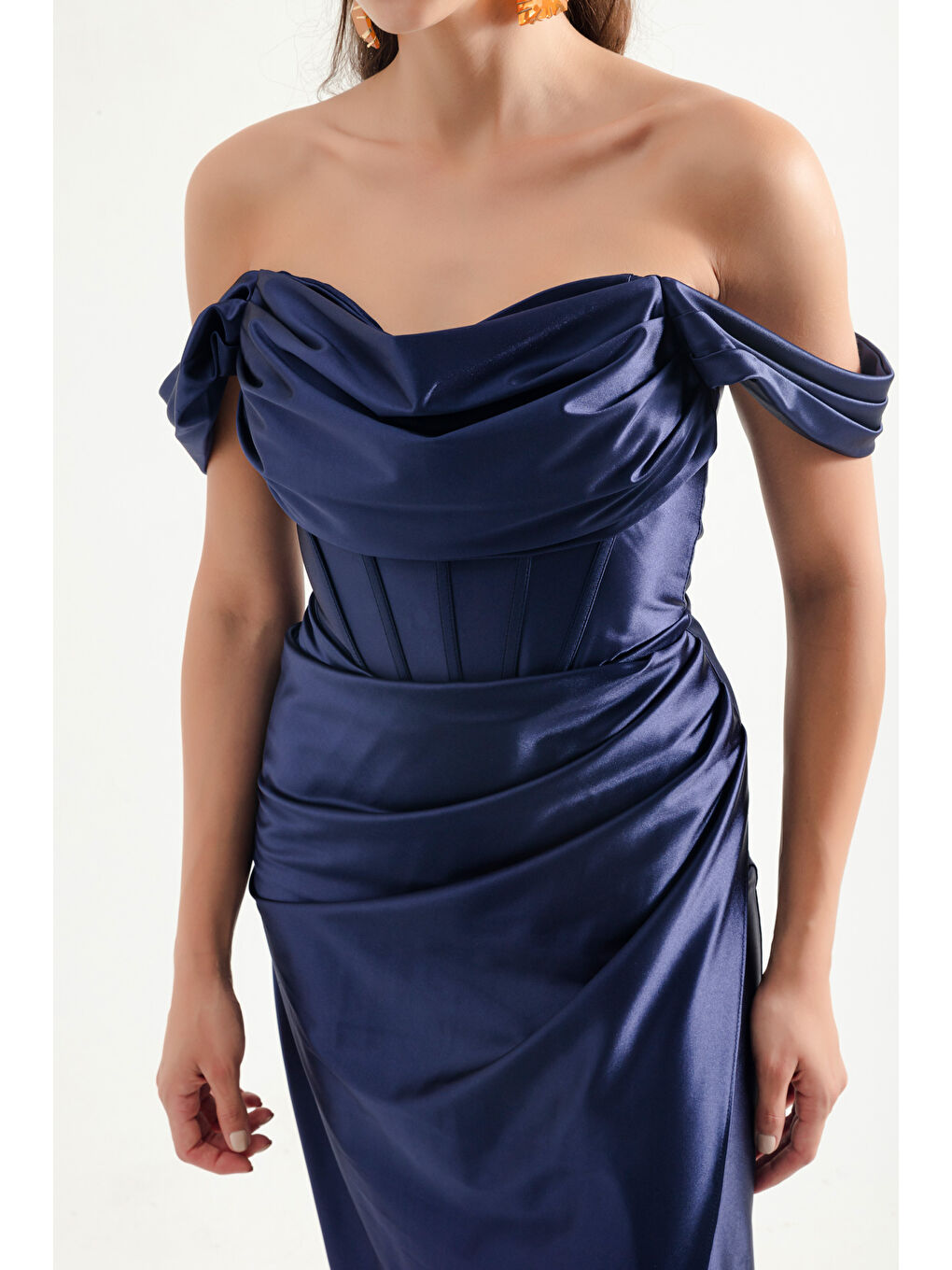 Kadın Lacivert Kayık Yaka Yırtmaçlı Uzun Abiye Elbise-2