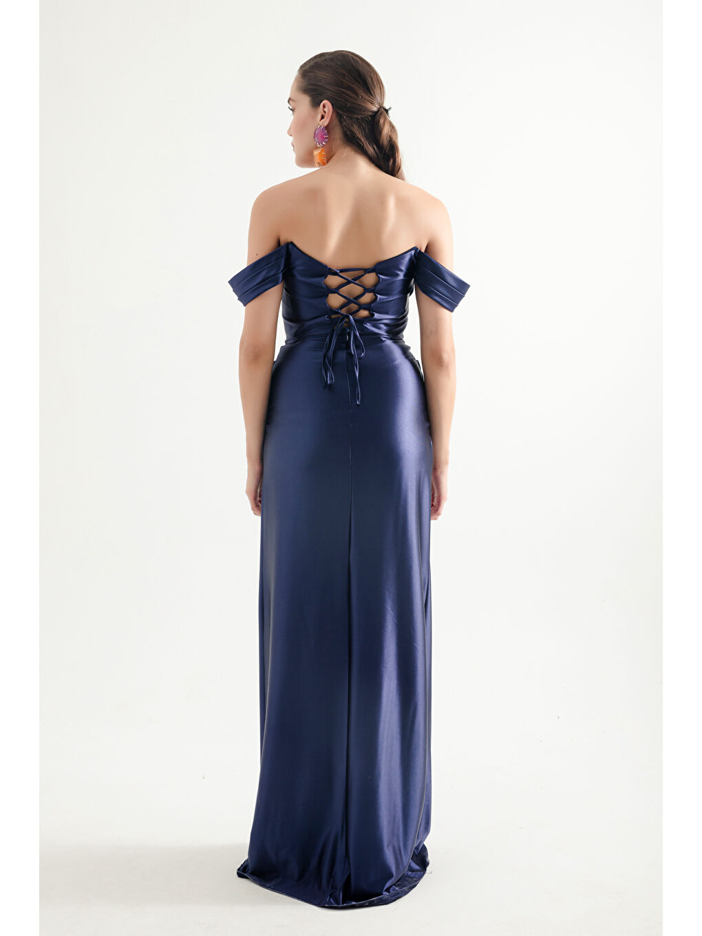 Kadın Lacivert Kayık Yaka Yırtmaçlı Uzun Abiye Elbise-4