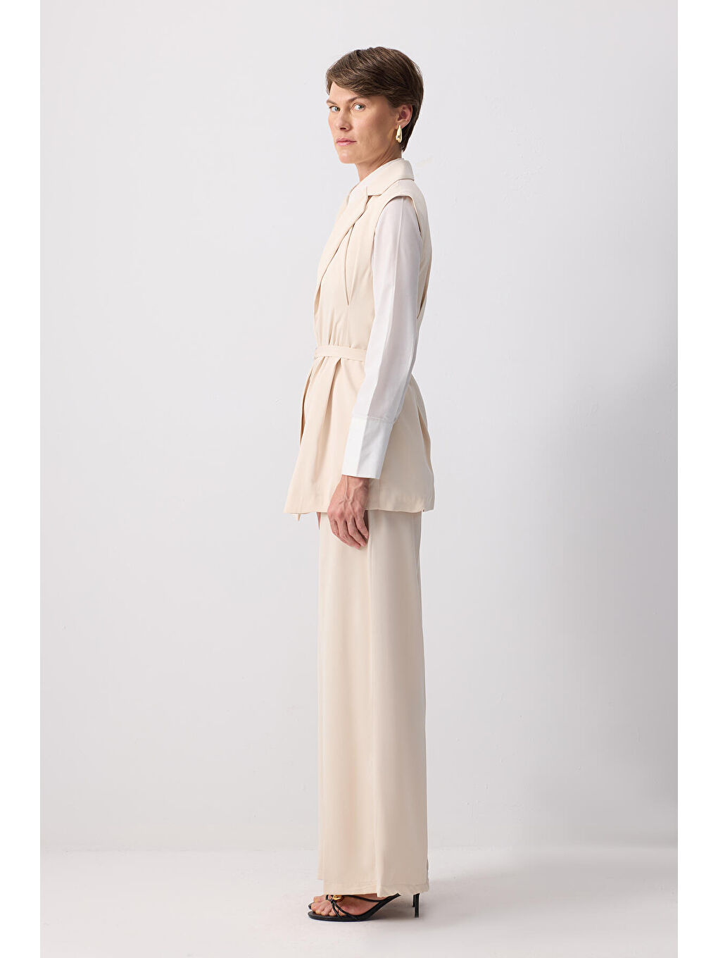 Bej Pileli Kruvaze Yelek Pantolon Takım-2