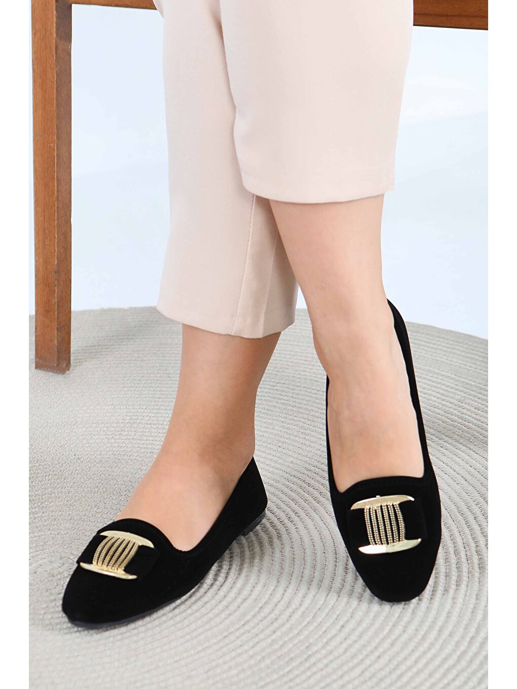 Kadın Siyah Tokalı Süet Babet - 27790-SIYAH-1