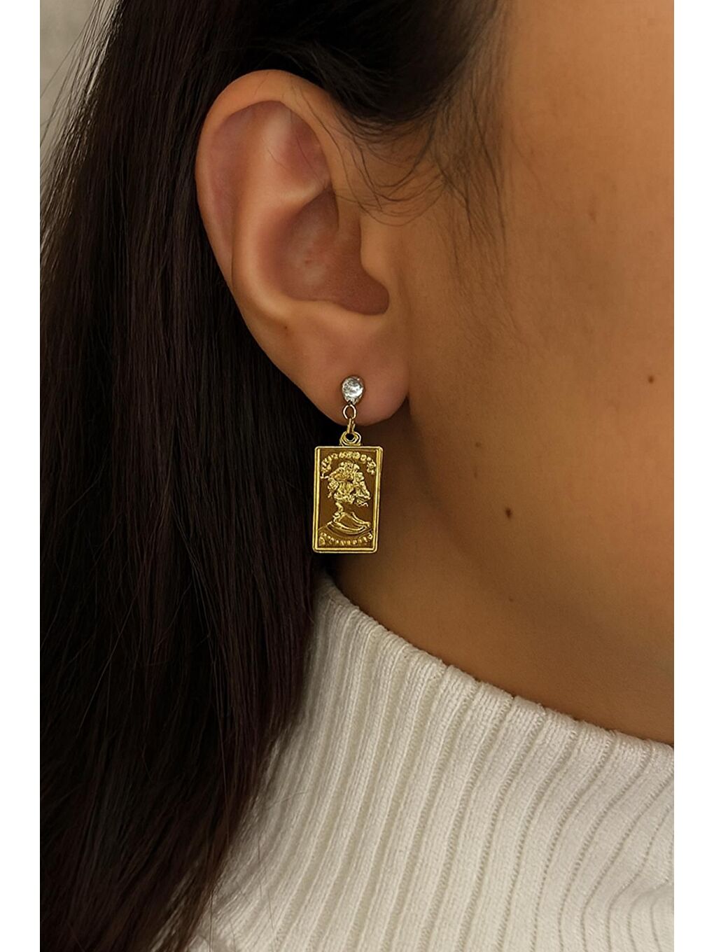 Sarı Elizabeth Madalyon Gold Sallantılı Küpe-3