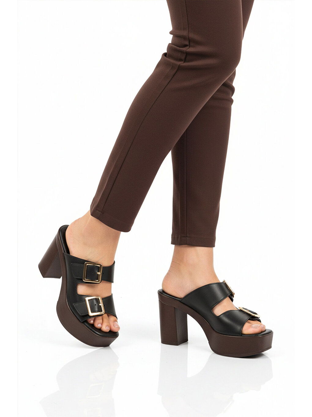 Siyah Çift Bantlı Kadın Topuklu Terlik 322221 Z