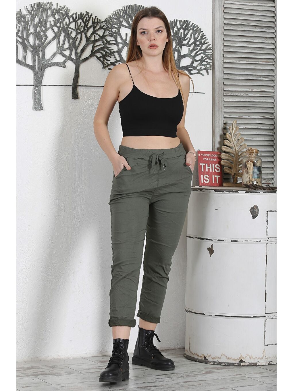 İtalyan Haki Lastikli Ve Bağlamalı Bel Dar Paça Casual Dokuma Pantolon-2