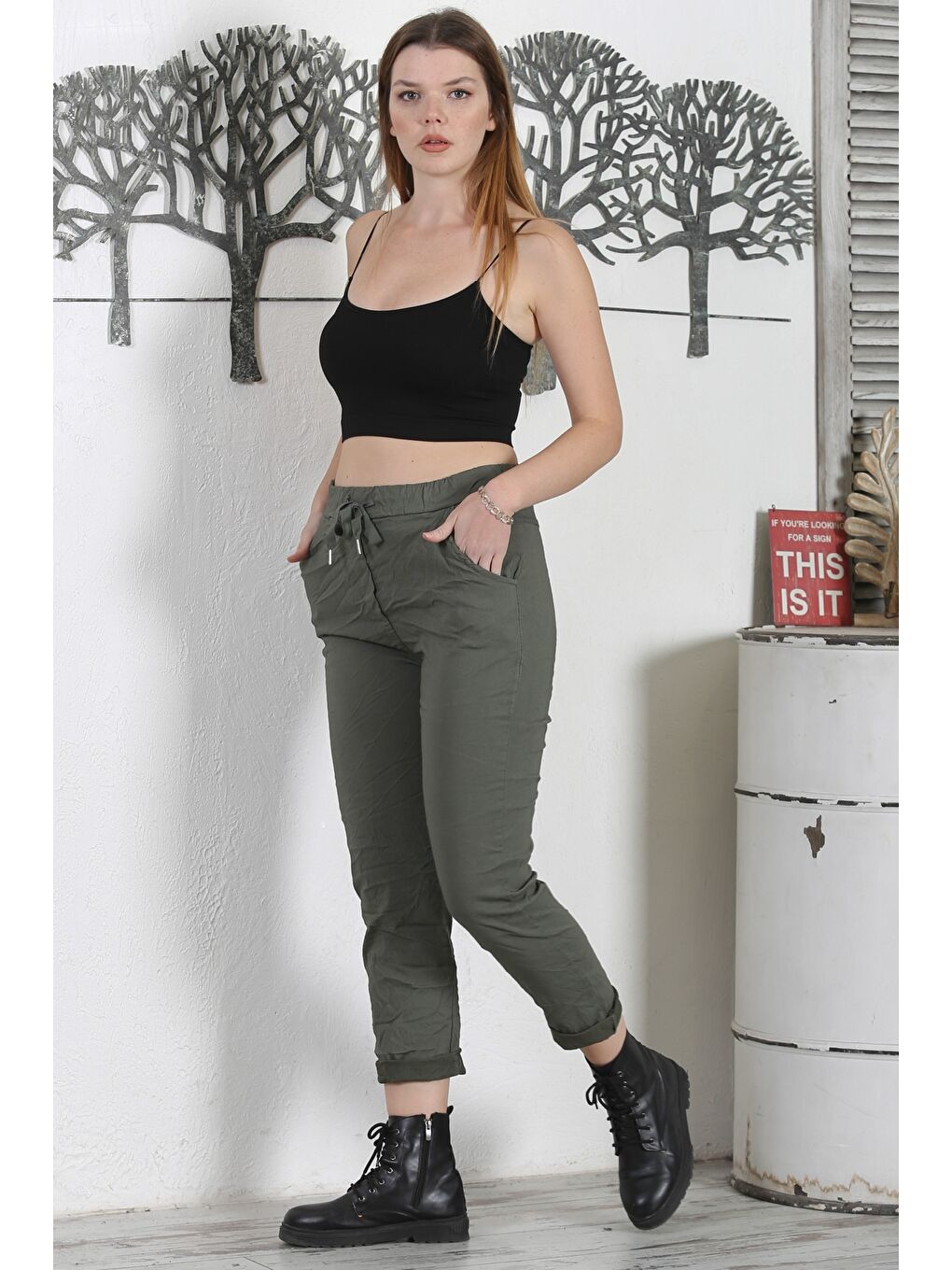 İtalyan Haki Lastikli Ve Bağlamalı Bel Dar Paça Casual Dokuma Pantolon-3