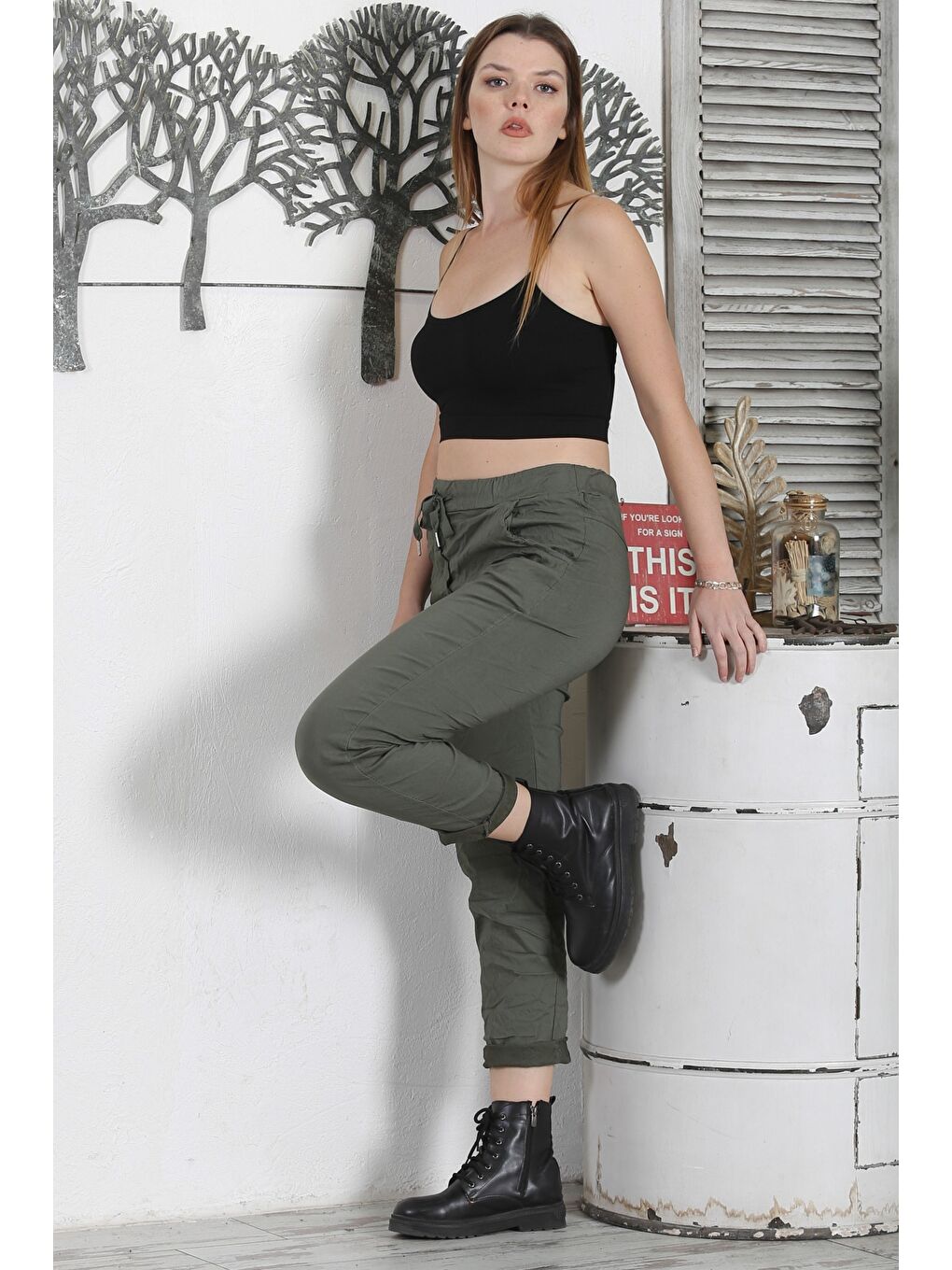 İtalyan Haki Lastikli Ve Bağlamalı Bel Dar Paça Casual Dokuma Pantolon-5