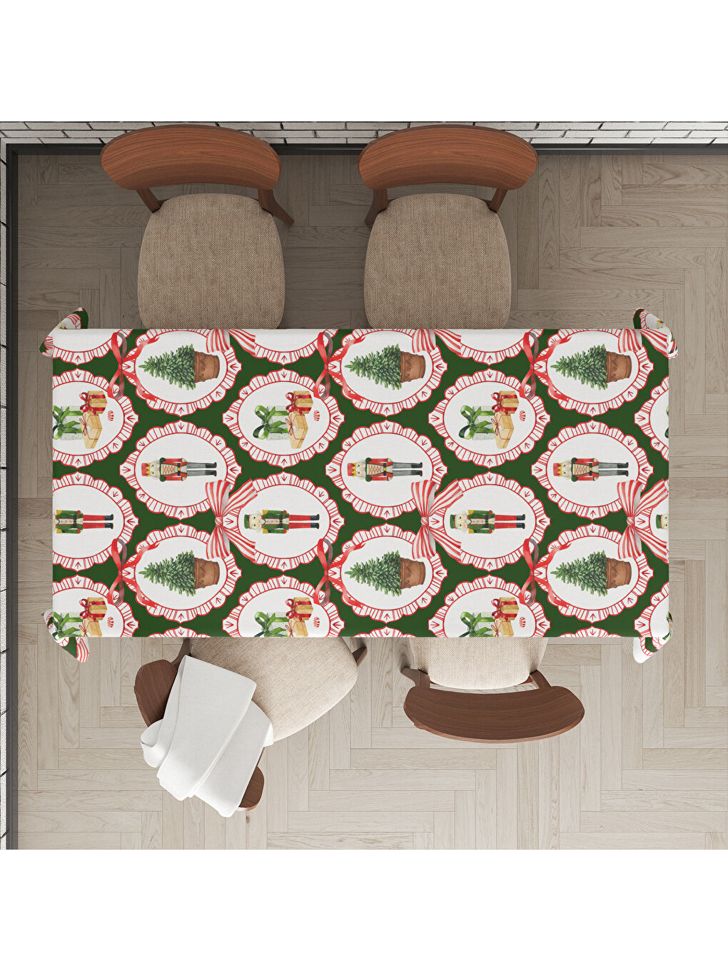 Karışık Yılbaşı Temalı Kurşun Asker Desenli Dijital Baskılı Masa Örtüsü-1