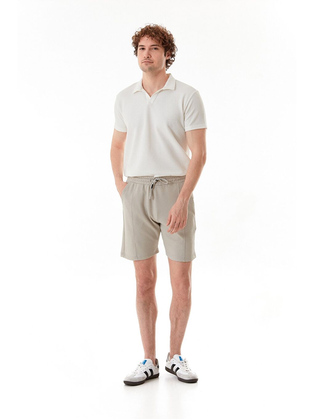 Gri Petek Kumaş Beli Bağlamalı Cepli Şort-2