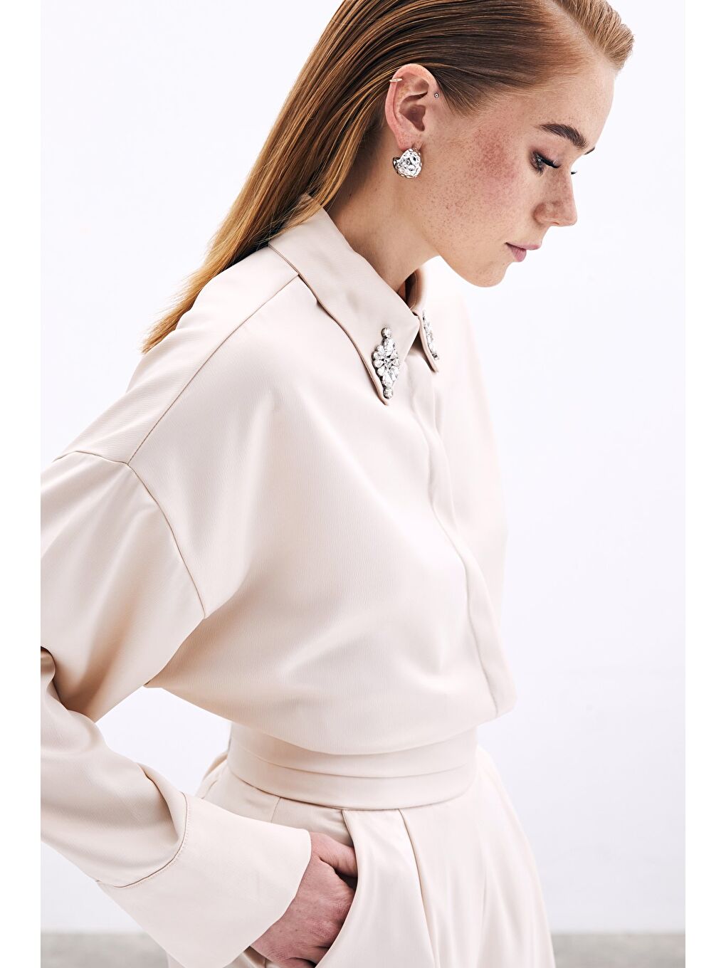 Aksesuar Detaylı Gömlek - Bej-6