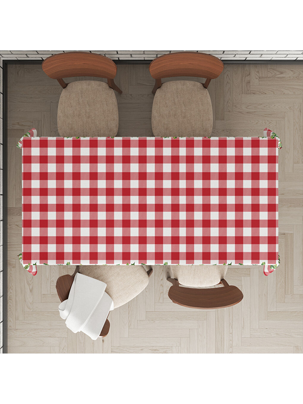 Karışık Yılbaşı Temalı Kırmızı Pötikare Desenli Dijital Baskılı Masa Örtüsü-1