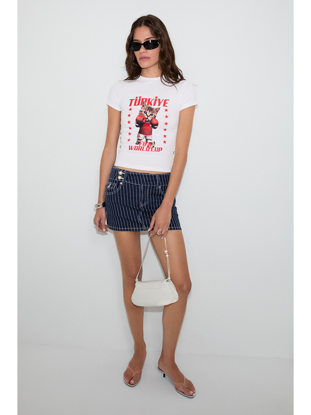 Yula Kadın Yumuşak Ve Esnek Kumaşlı Organik Pamuklu Dünya Kupasına Özel Baskılı Beyaz T-shirt-2