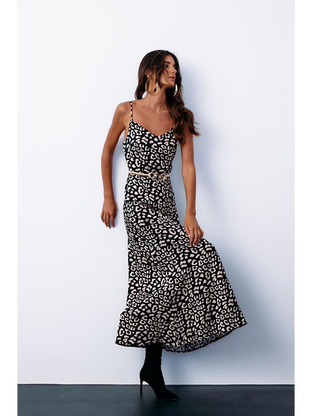 Askılı Leopar Desenli Saten Elbise - Siyah-3