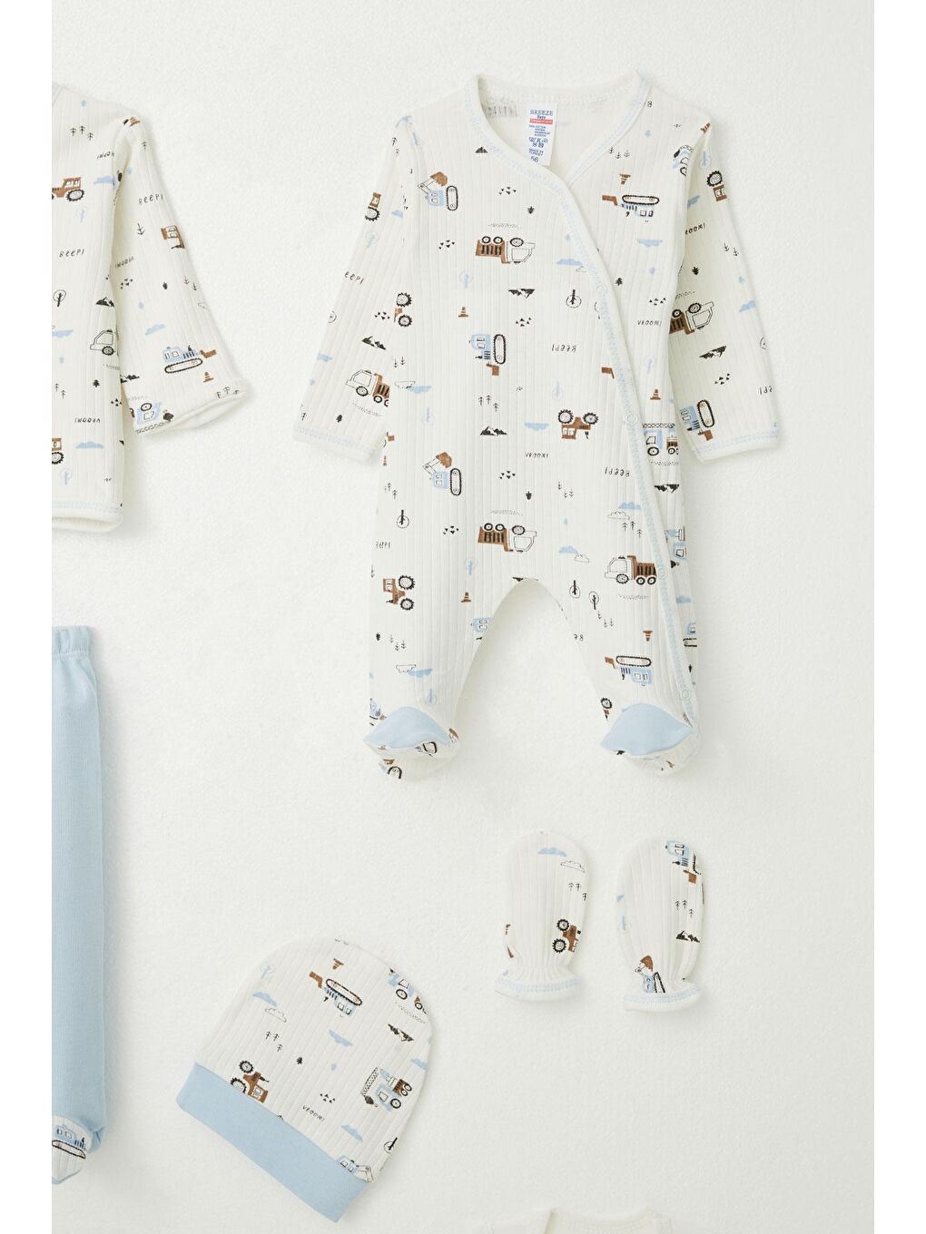 Erkek Bebek Hastane Çıkışı 8 Li İş Makinası Desenli Beyaz (0-3 Ay)-3