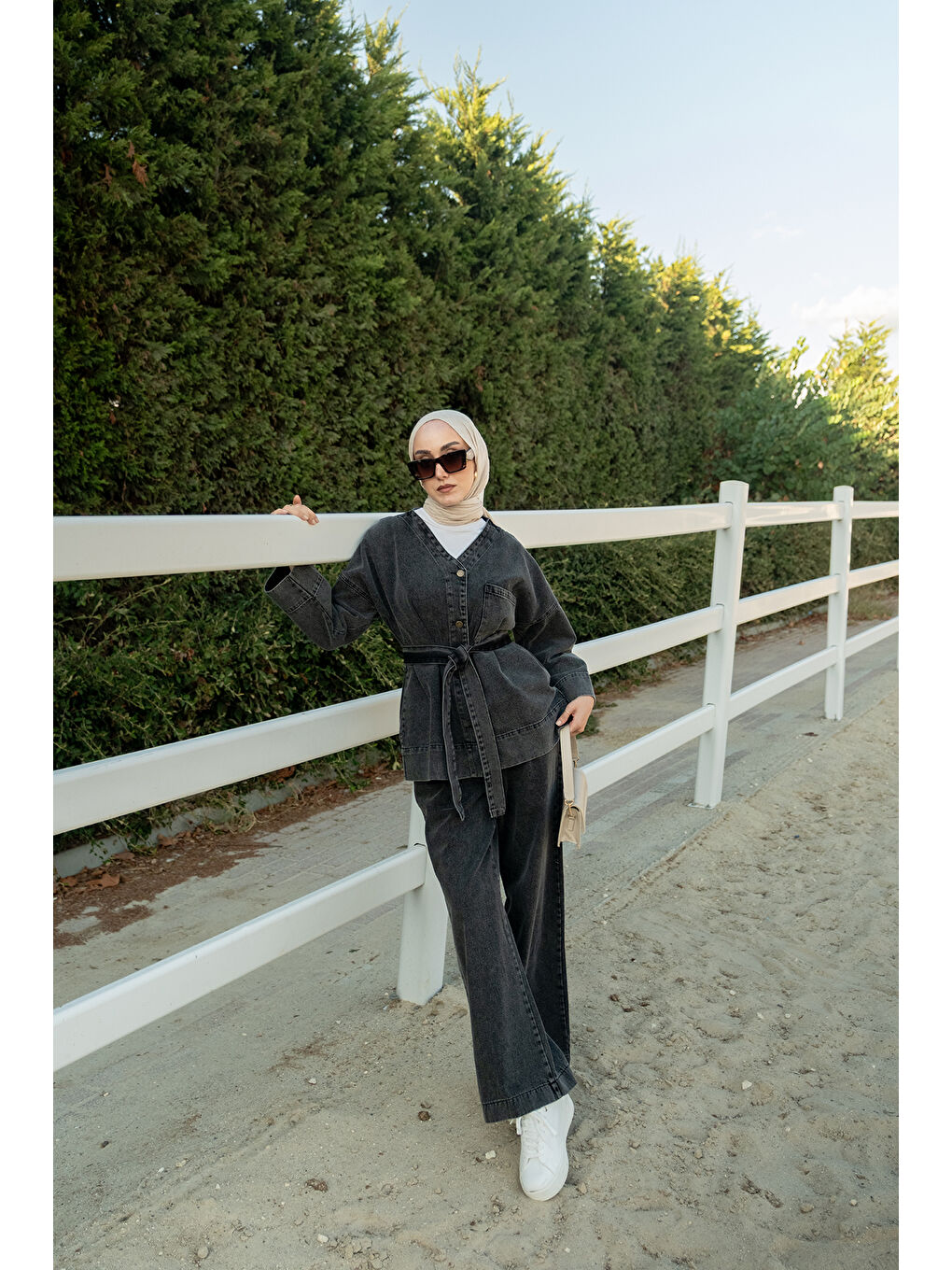 Gri Kadın Kemerli Jean Takım Füme-1