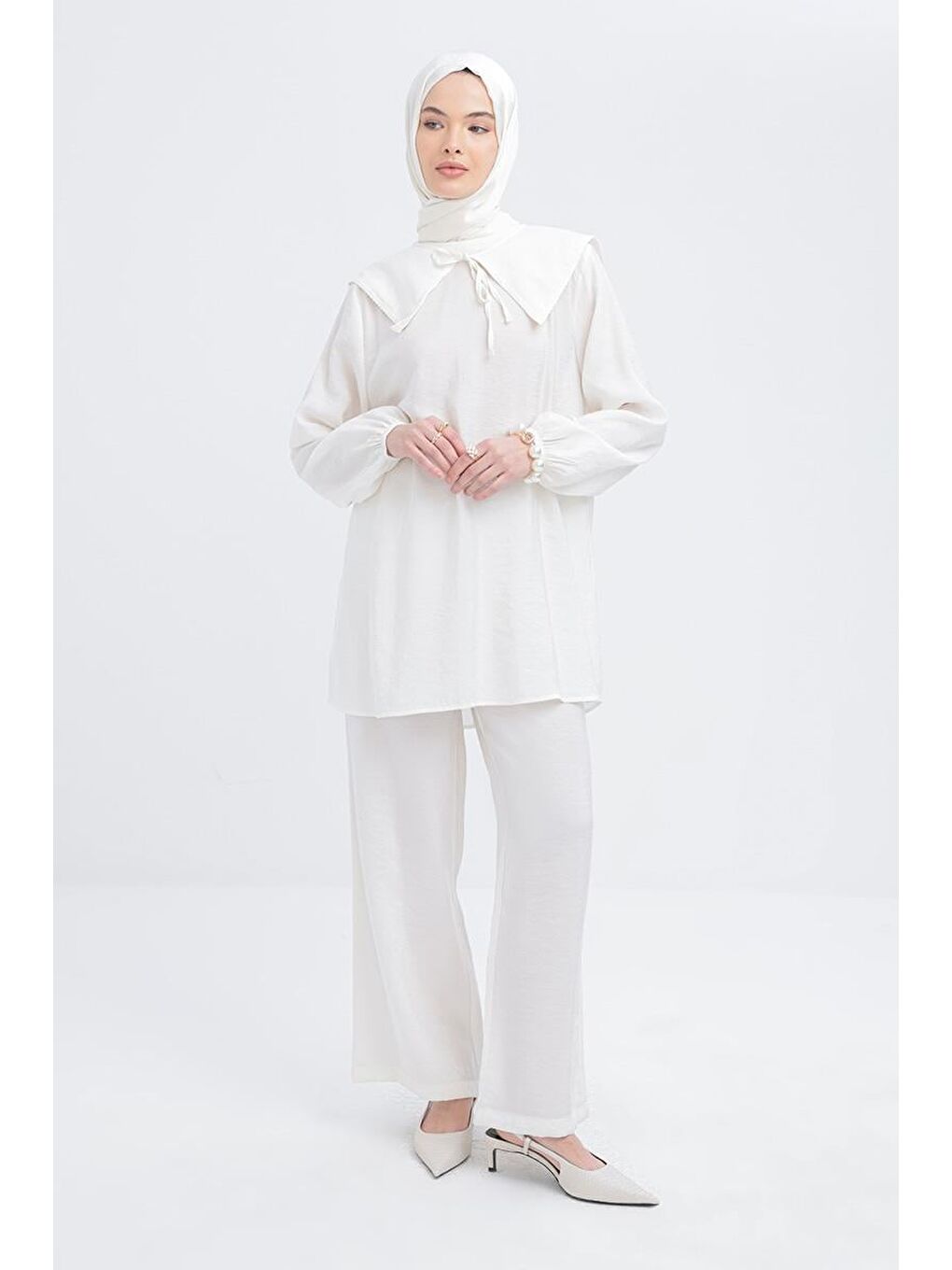 Ekru-Seyyar Yakalı Kolu Lastikli Modal Tunik-1