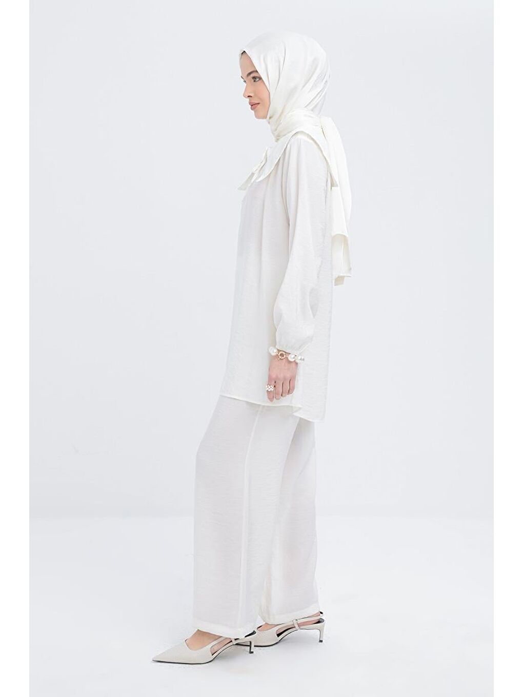 Ekru-Seyyar Yakalı Kolu Lastikli Modal Tunik-2