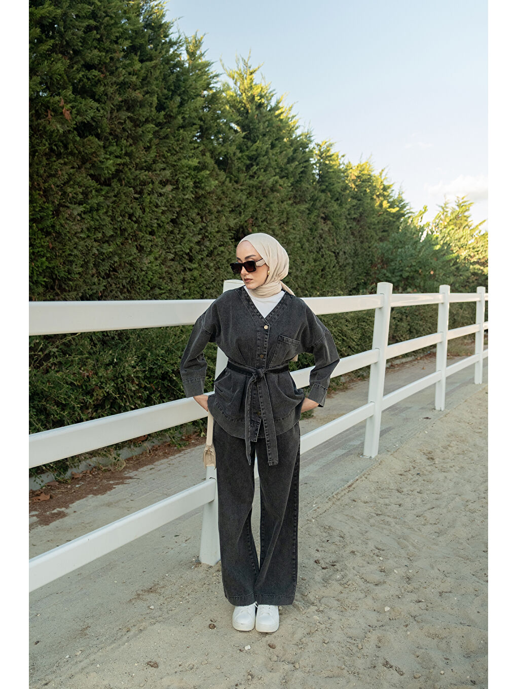 Gri Kadın Kemerli Jean Takım Füme-2