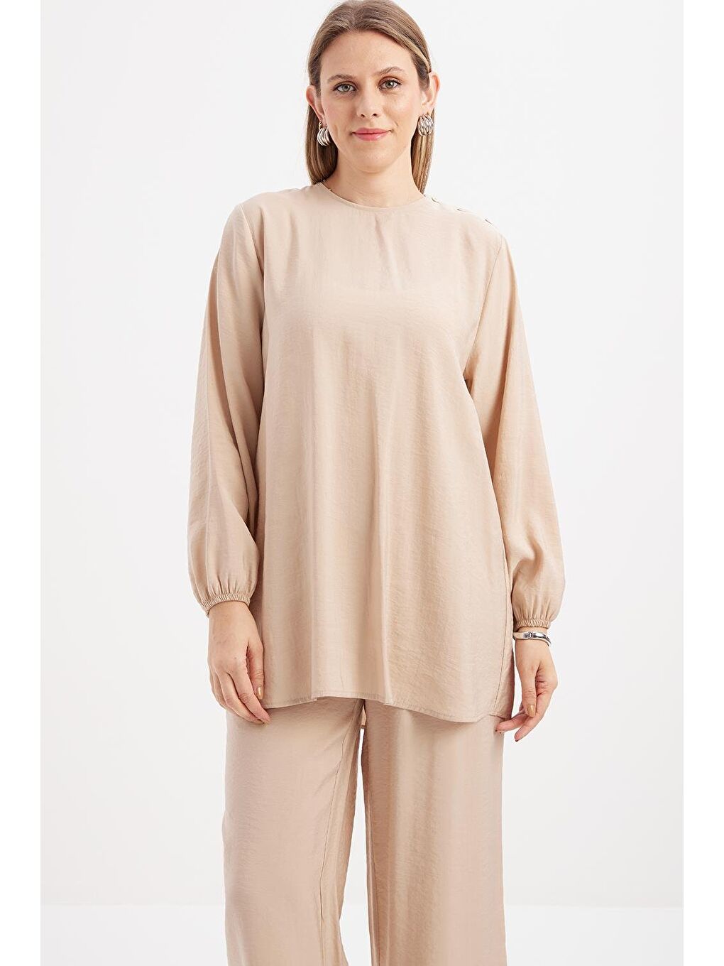 Bej-Seyyar Yakalı Kolu Lastikli Modal Tunik-4