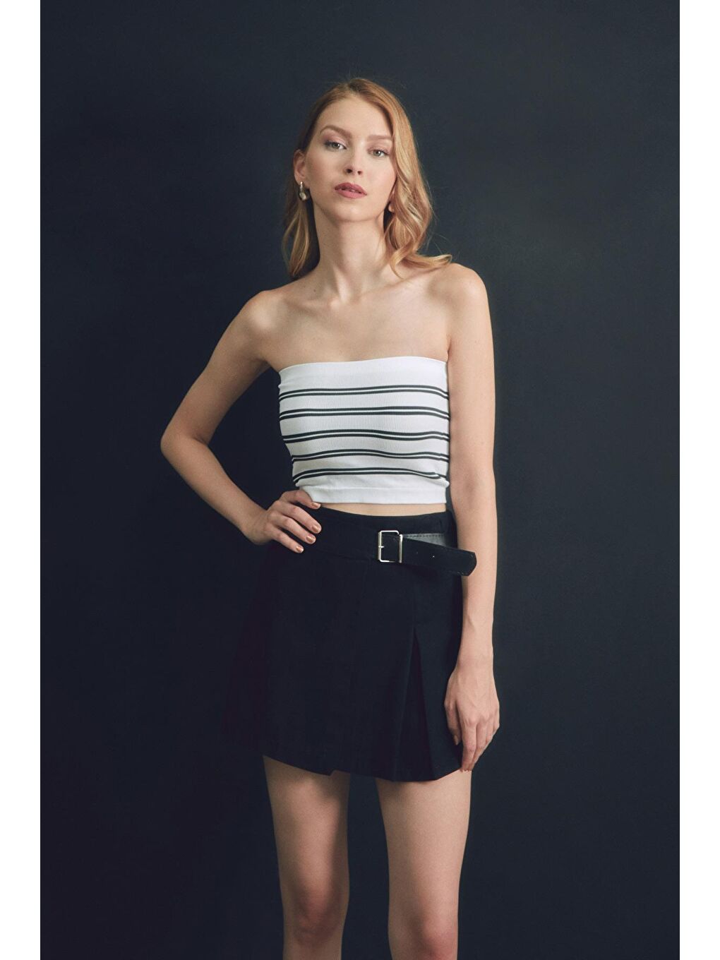 Beyaz Çizgili Straplez Büstiyer