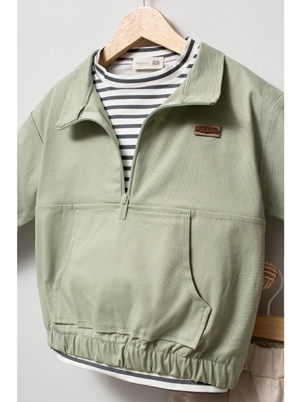 Yeşil Erkek Çocuk Yarım Fermuarlı Sweatshirt, Çizgili Tişört Ve Jogger Pantolon 3’lü Takım 9112-5