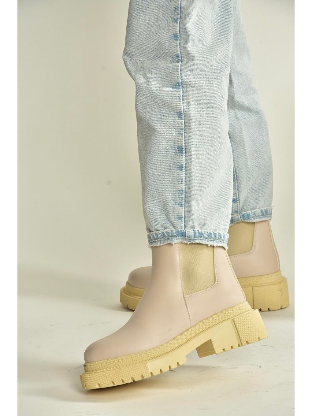 Bej Kadın Bot V652649009-2