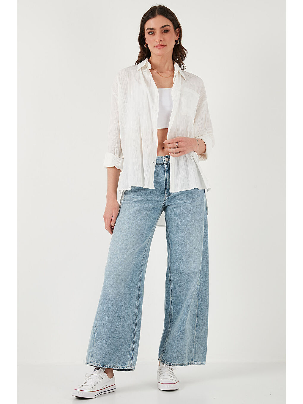 Beyaz Regular Fit Tek Cepli Önü Kısa Arkası Uzun Krinkıl Kadın Gömlek 6772752-2