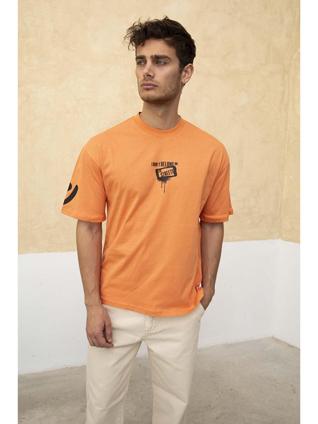 Turuncu Erkek Ön ve Arka Baskılı Regular Fit Tişört