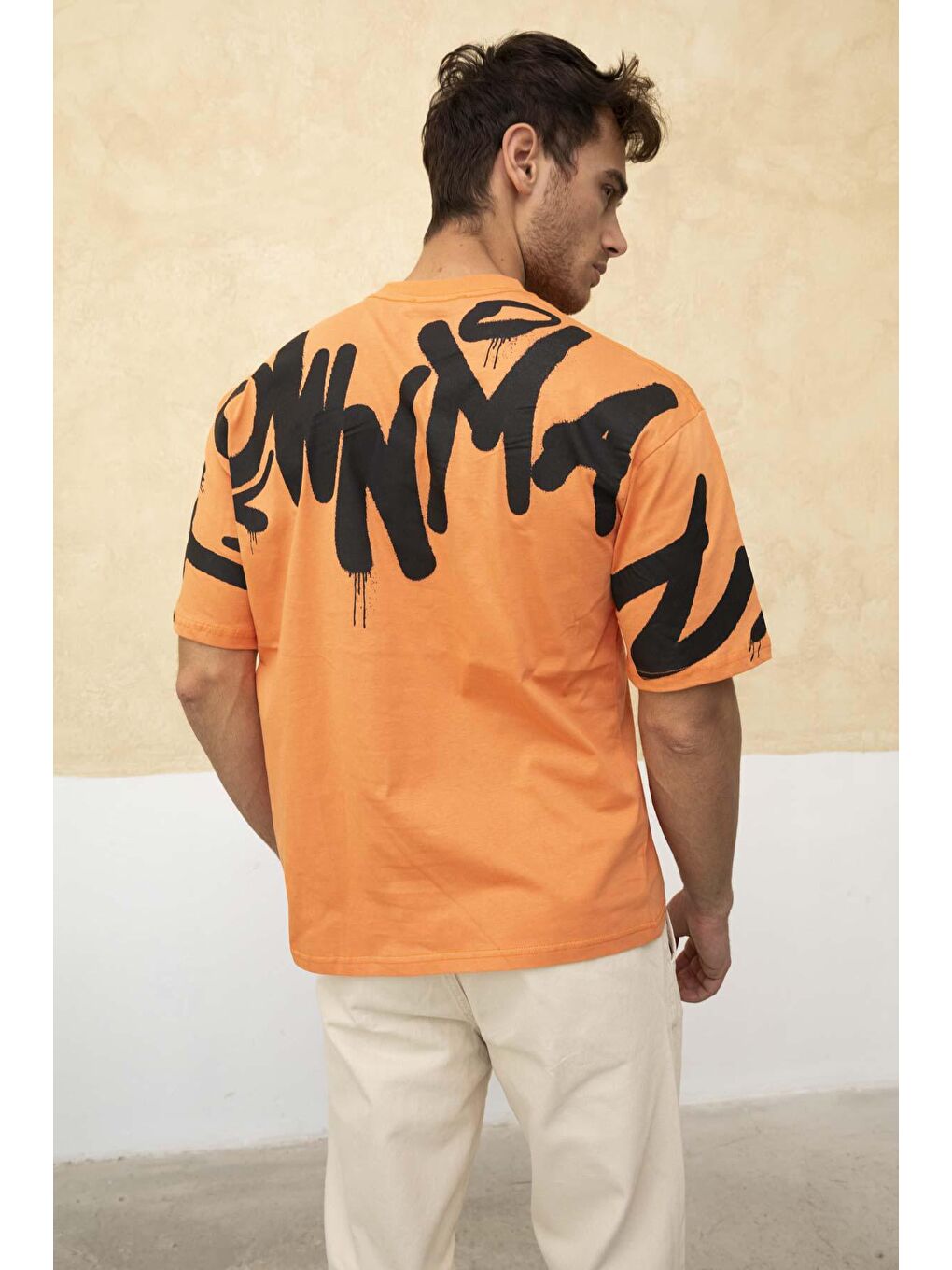 Turuncu Erkek Ön ve Arka Baskılı Regular Fit Tişört-3