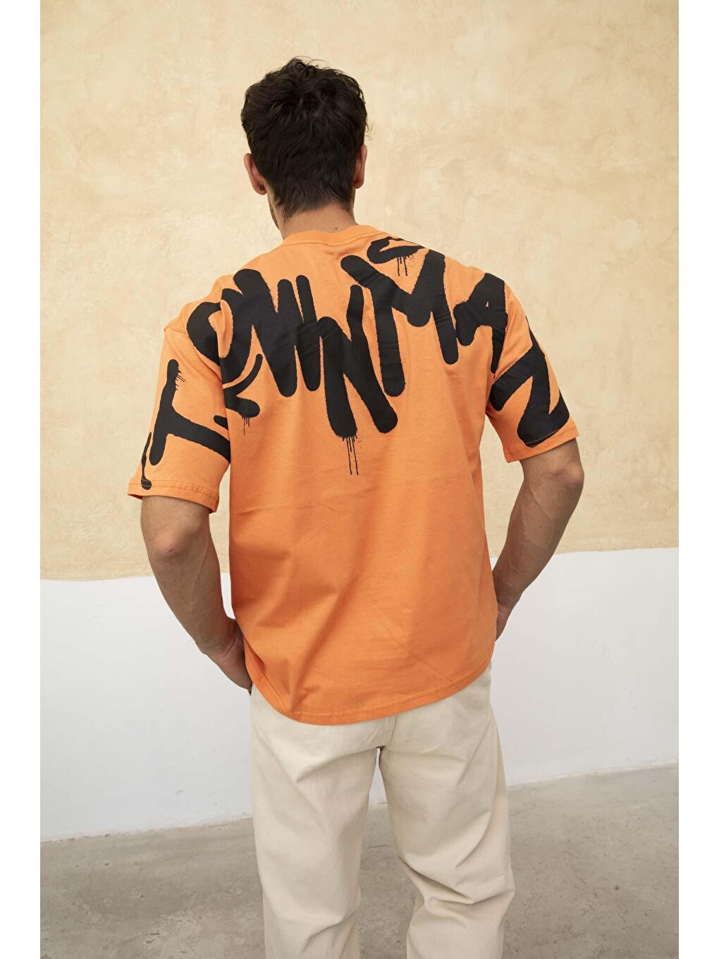 Turuncu Erkek Ön ve Arka Baskılı Regular Fit Tişört-4