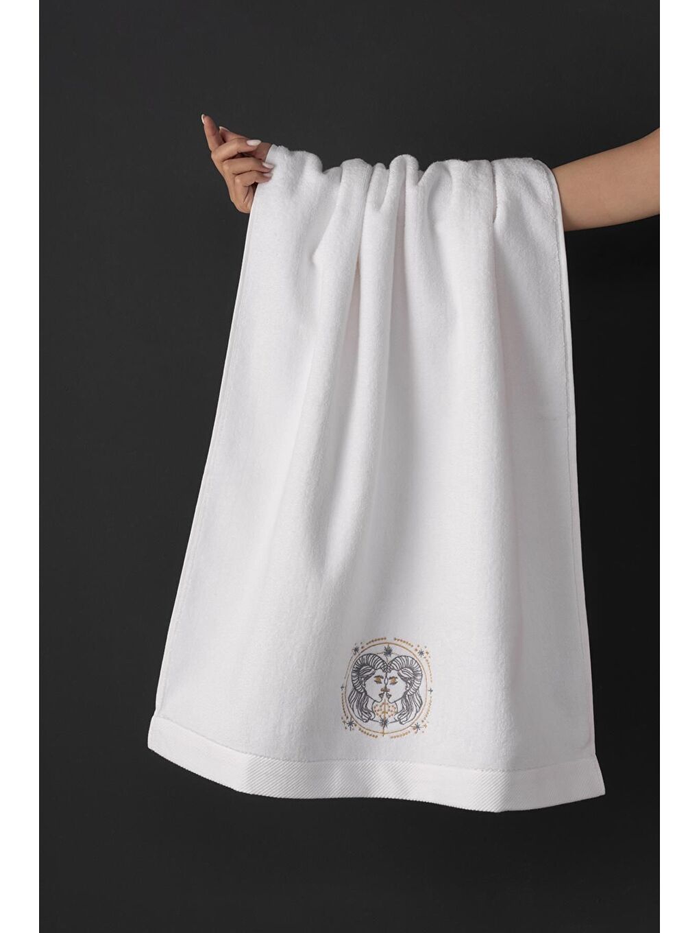 Varol Beyaz %100 Microcotton Üst Kalite Havlu Seti Burç Nakışl - 3
