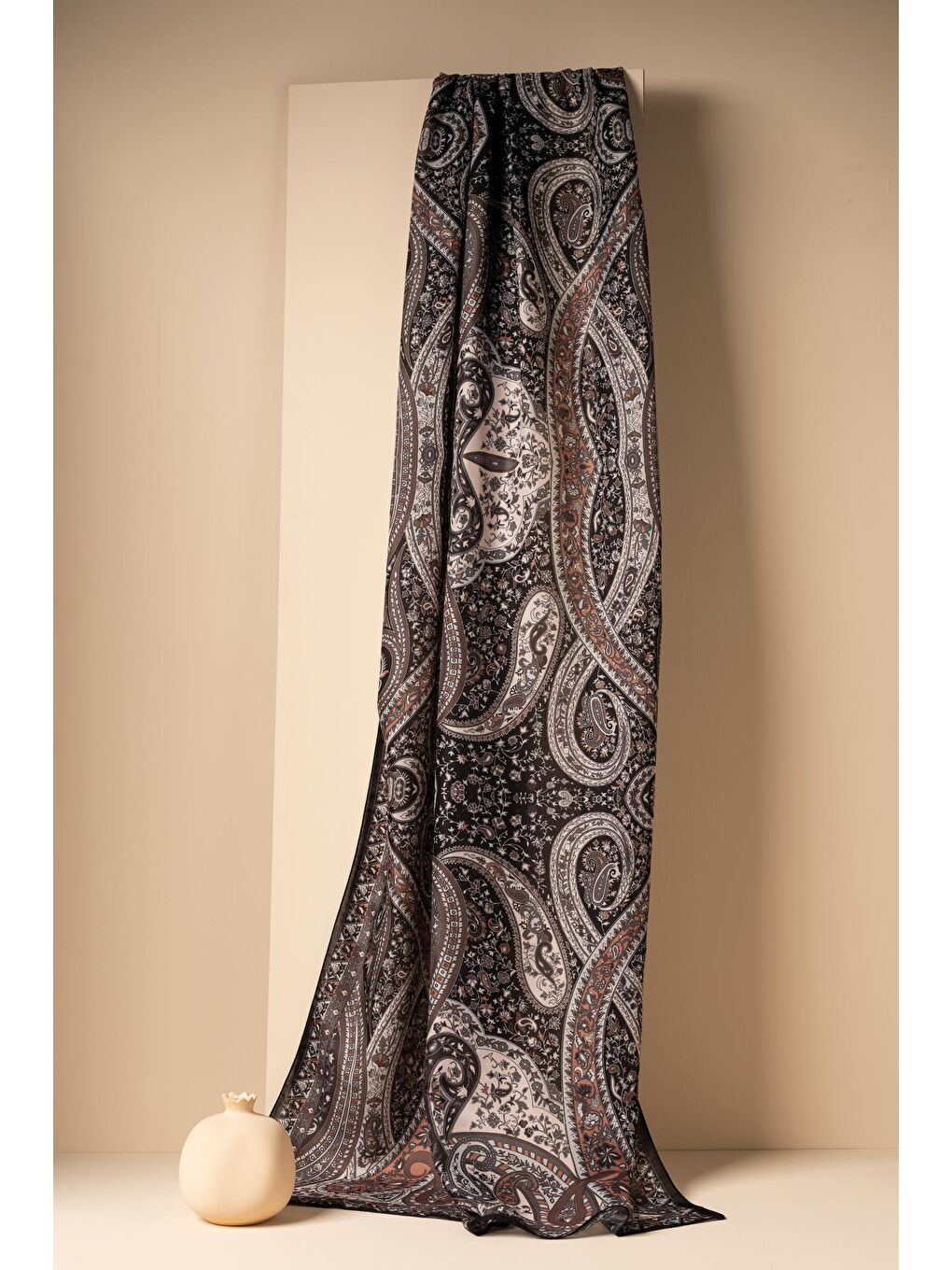 Siyah Kadın Etnik Desen Soft Şal Prusa 152.04.0003