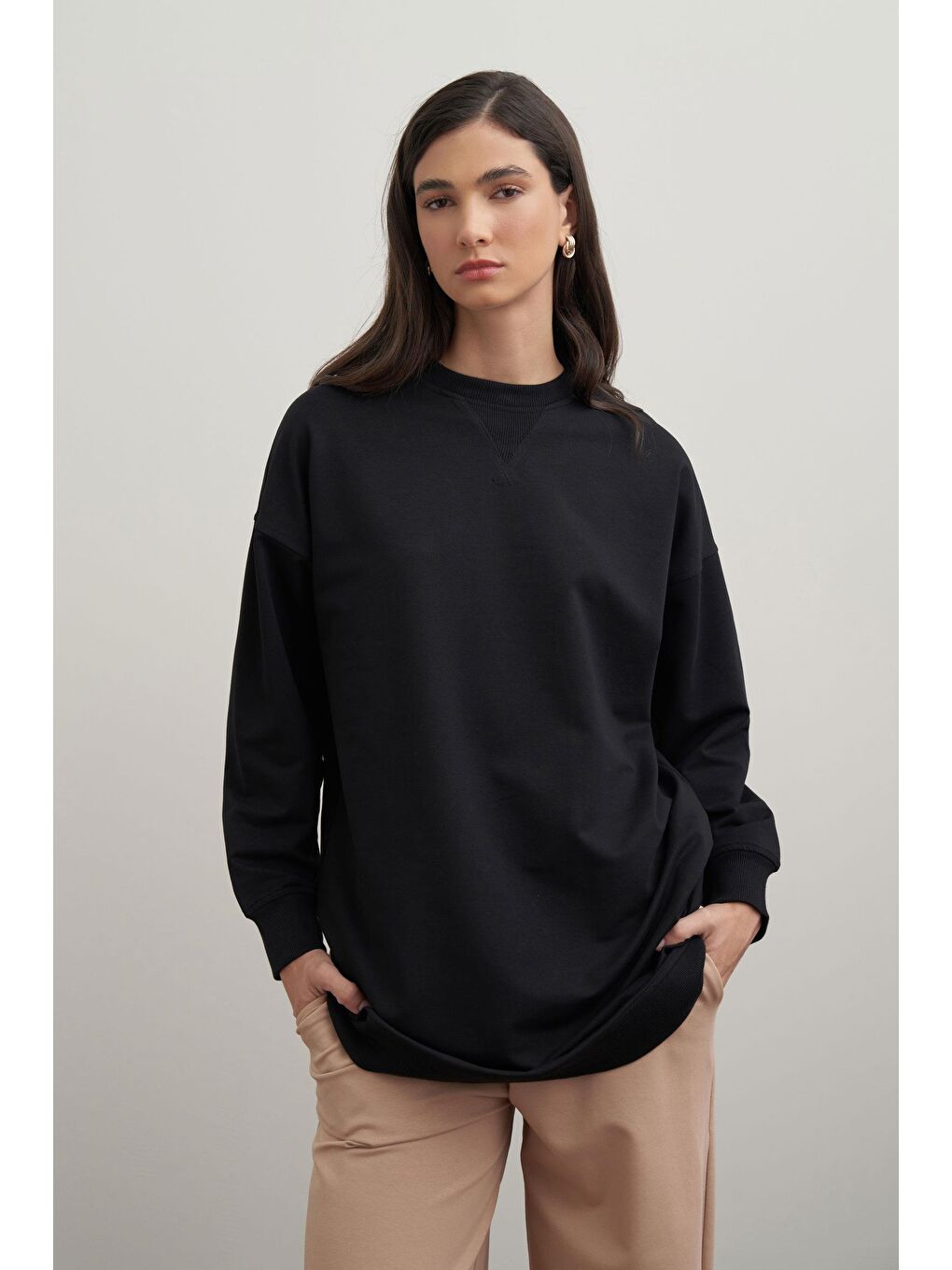 Siyah-Pamuklu Kaşkorse Detaylı Sweatshirt