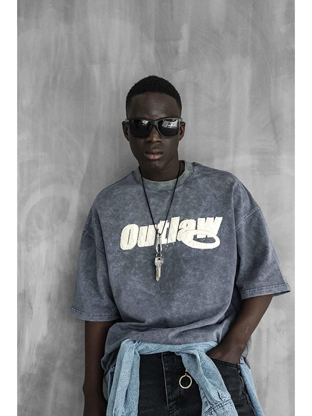 Gri Erkek Yıkamalı Yumuşak Dokulu Oversize Tişört Füme