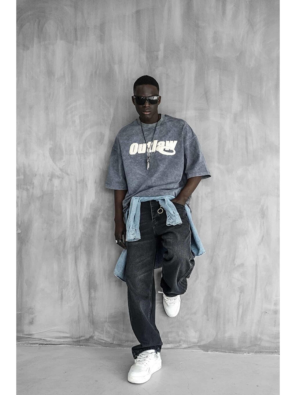 Gri Erkek Yıkamalı Yumuşak Dokulu Oversize Tişört Füme-1