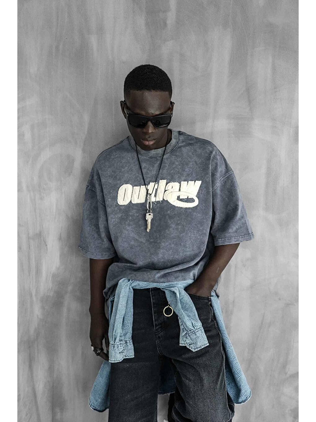 Gri Erkek Yıkamalı Yumuşak Dokulu Oversize Tişört Füme-2