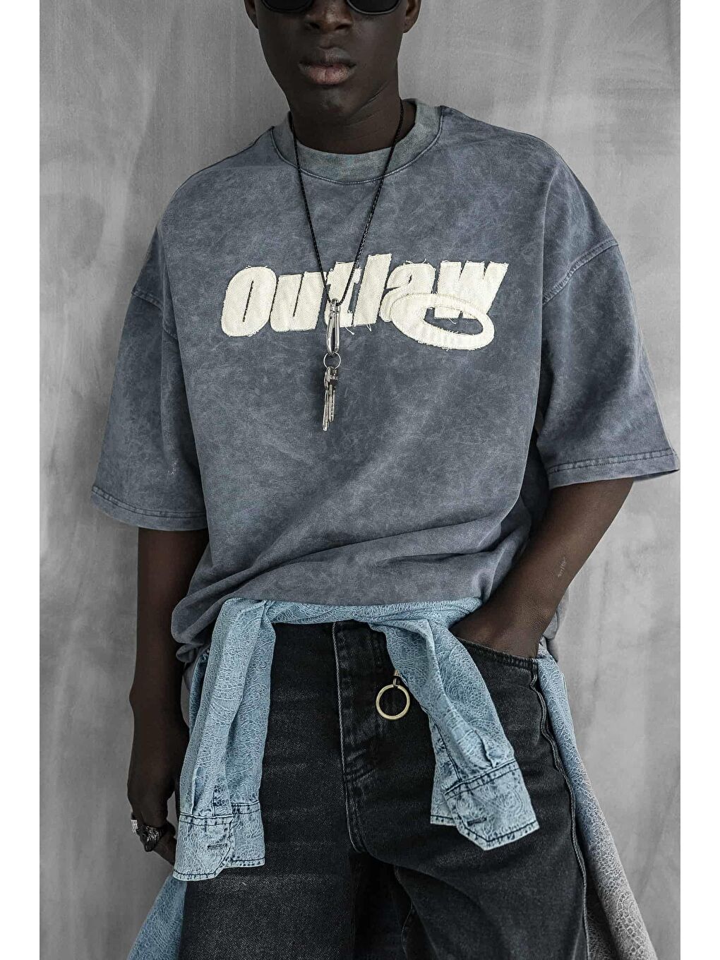 Gri Erkek Yıkamalı Yumuşak Dokulu Oversize Tişört Füme-5