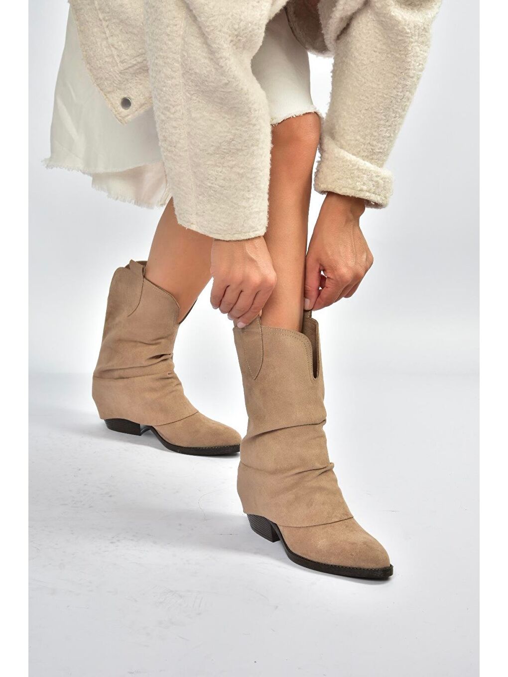 Bej Vizon Kadın Bot V404041002-2
