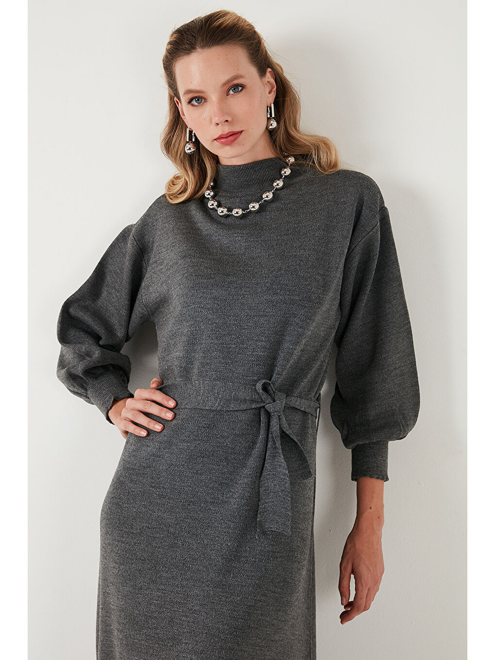 Gri Modest Relaxed Fit Bisiklet Yaka Triko Kadın Elbise 4616198-5