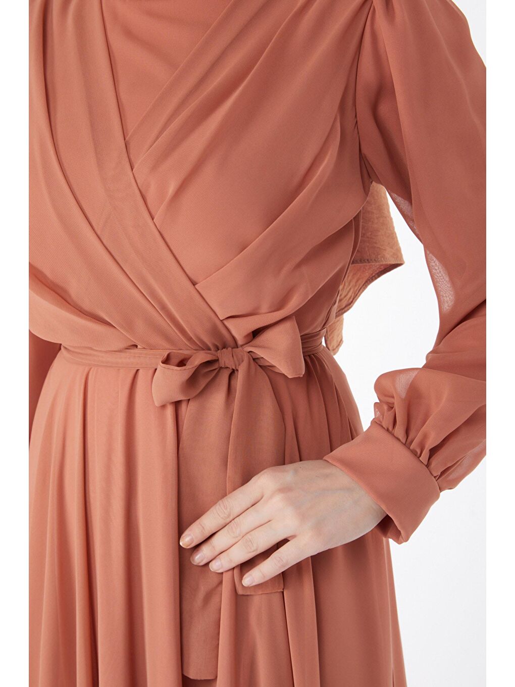 Hakim Yaka Kadın Lila Kruvaze Yaka Kuşaklı Abiye Elbise - 23864-6