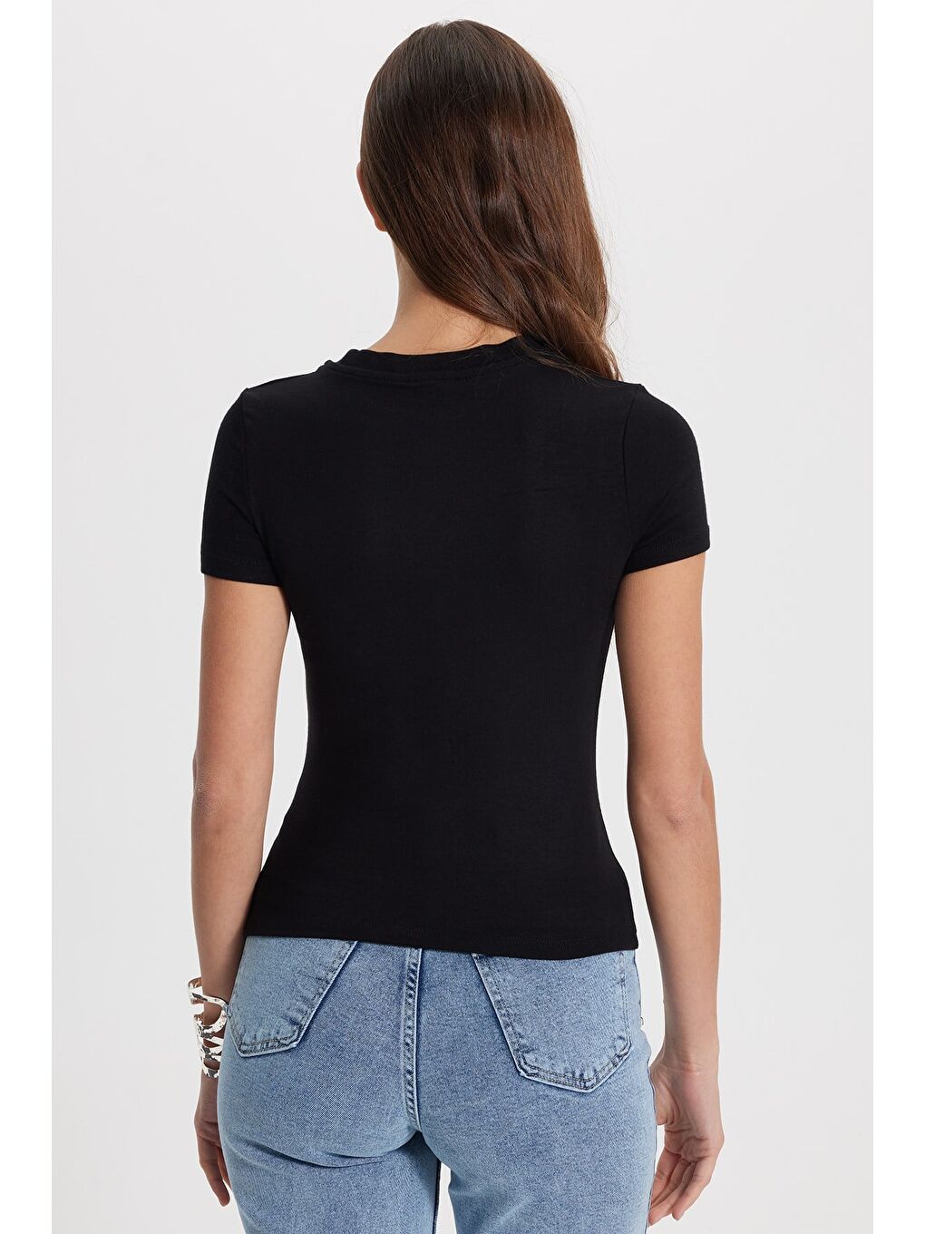 Kadın Slim Fit Dar Kesim Pamuklu Kısa Kollu Bisiklet Yaka Siyah Tişört-5