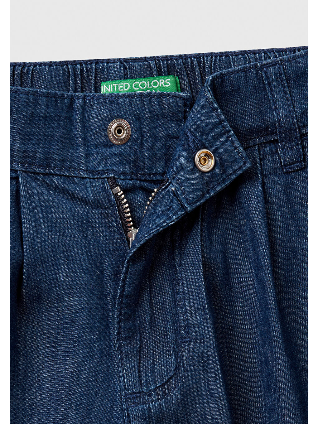 Mavi Kız Çocuk Koyu Denim Arka Ceplerde Logo İşlemeli Düğmeli Denim Şönil Şort-2