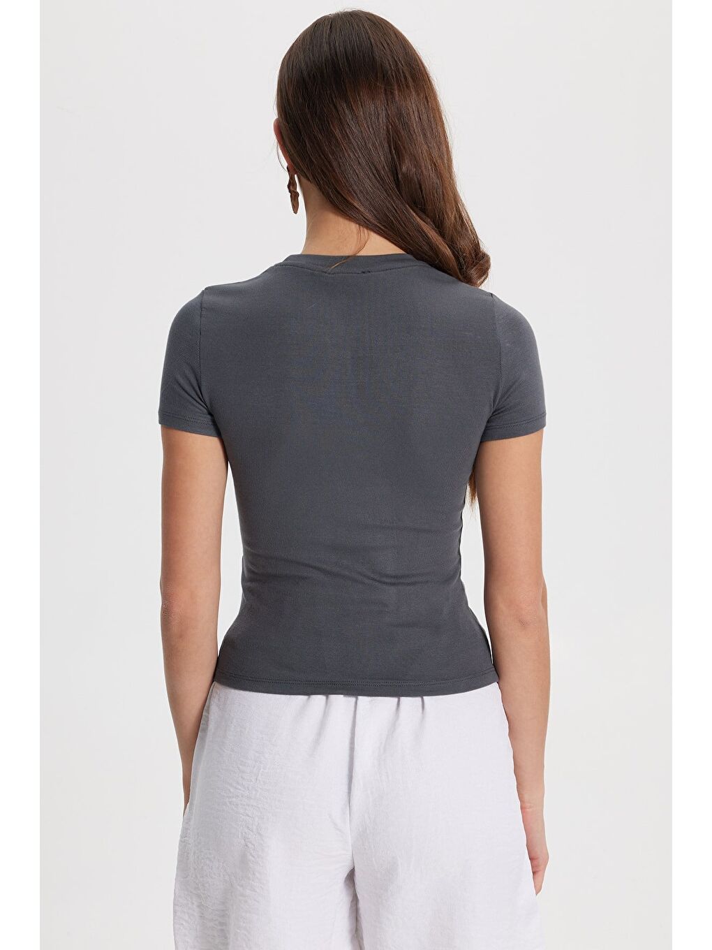 Kadın Slim Fit Dar Kesim Pamuklu Kısa Kollu Bisiklet Yaka Gri Tişört-5