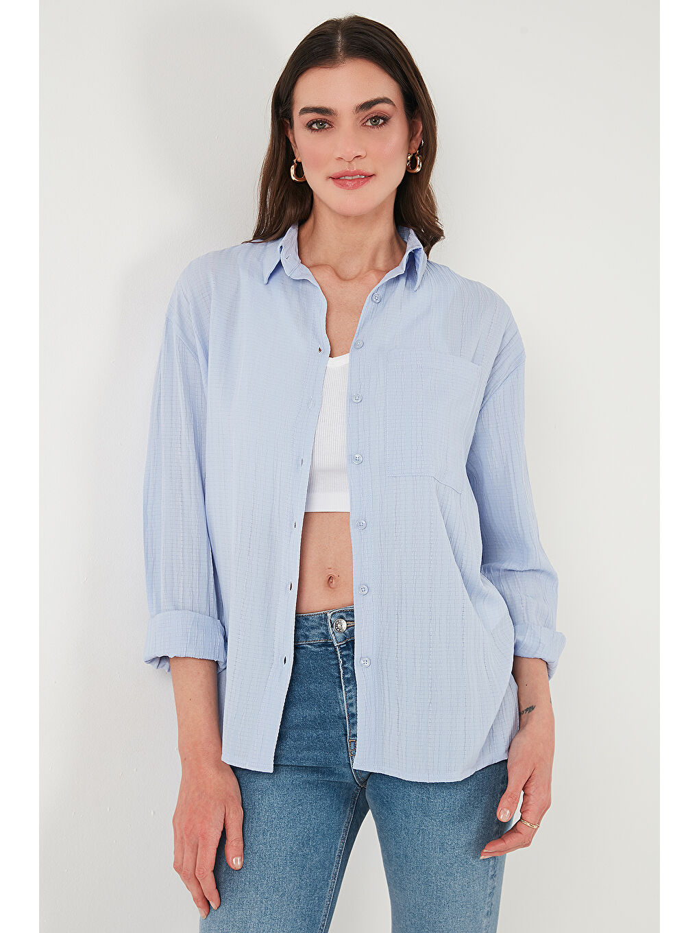 Mavi Regular Fit Tek Cepli Önü Kısa Arkası Uzun Krinkıl Kadın Gömlek 6772752-4
