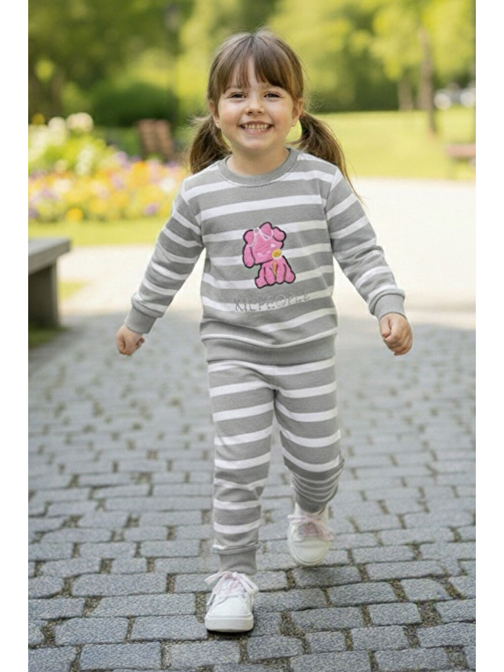 Kız Çocuk Gri Çizgili Nakışlı İki İplik İkili Takım - 28011-GRI