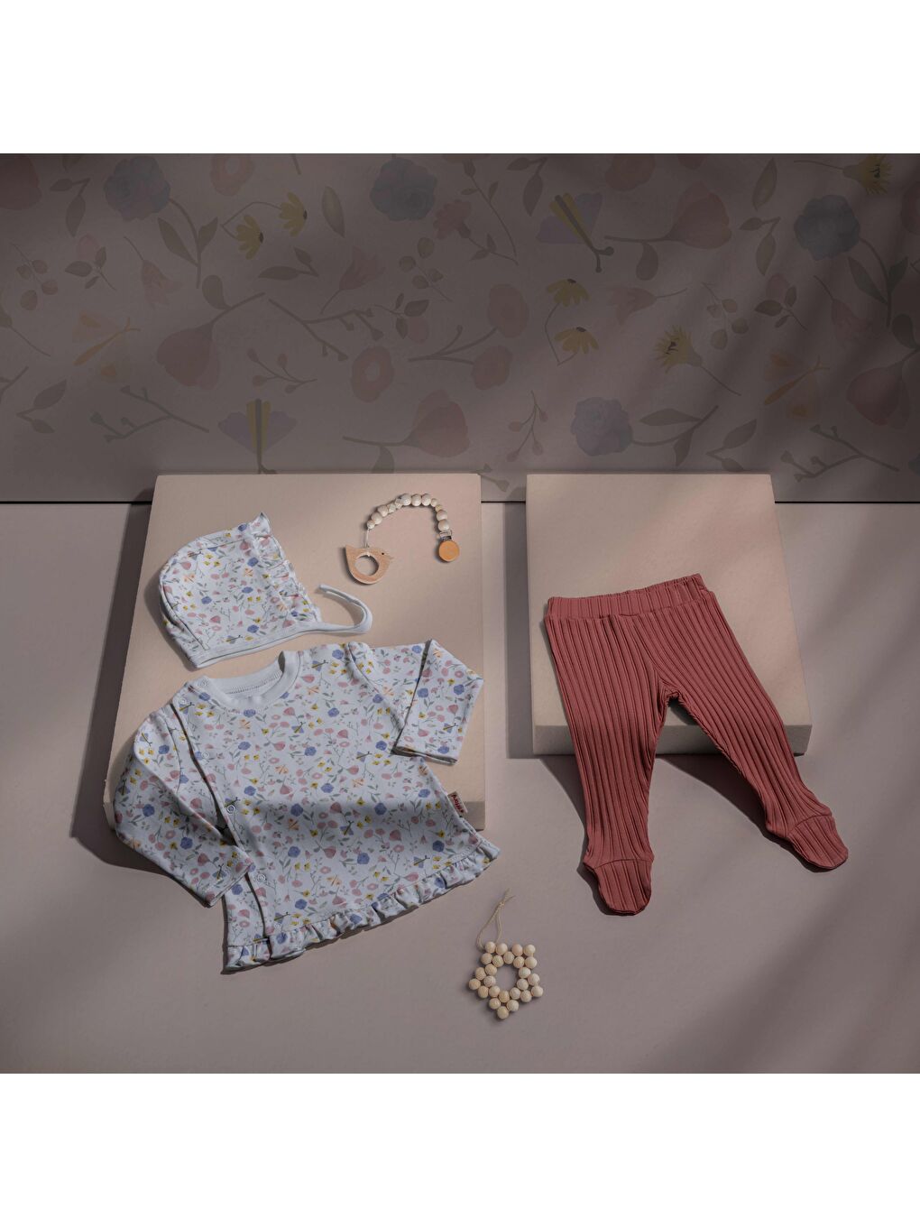 Karışık Flowers Tema Üçlü Set