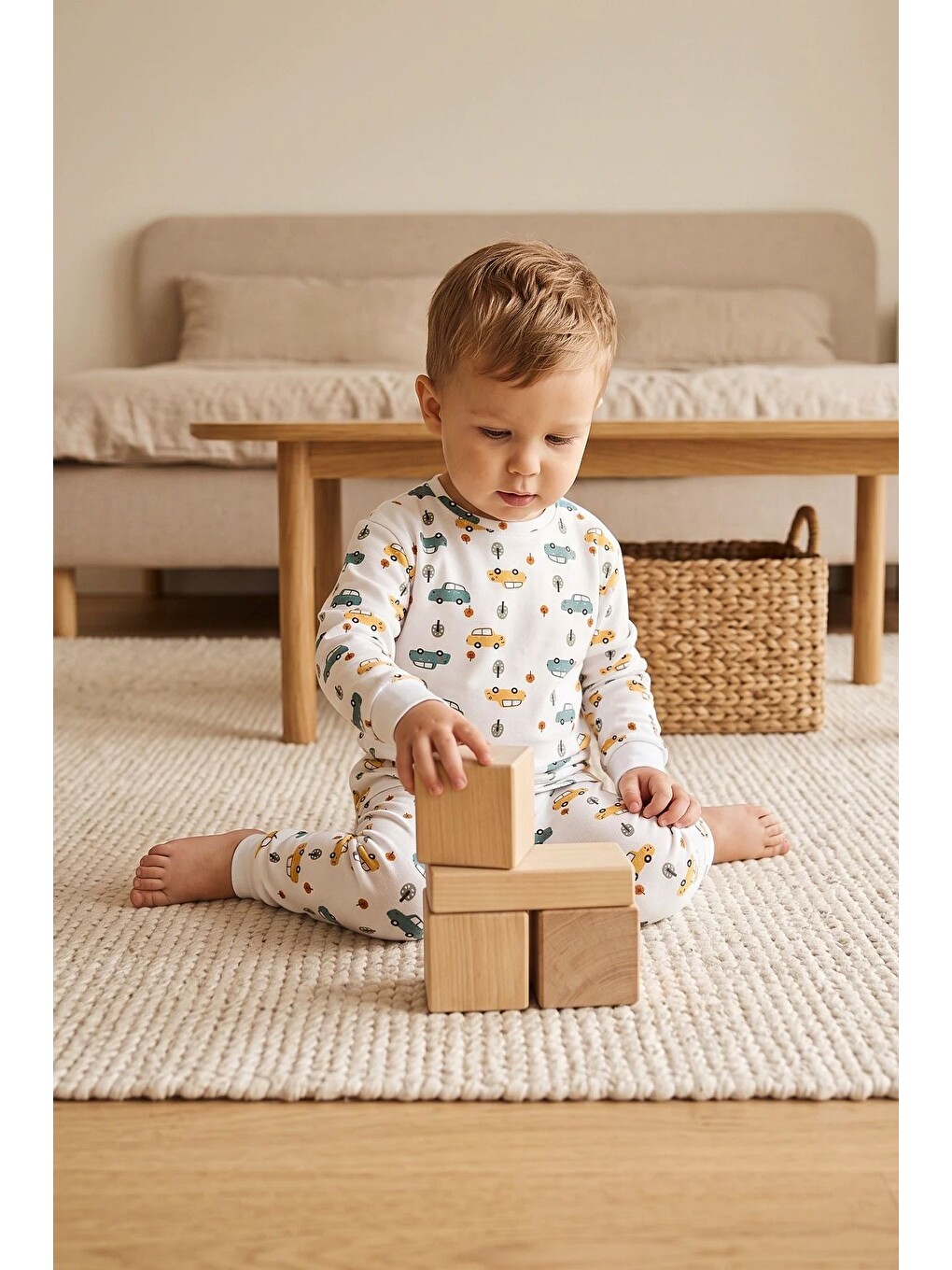 Beyaz Araba Desenli %100 Pamuk Süprem Kumaş Erkek Bebek - Çocuk Pijama Takımı-2