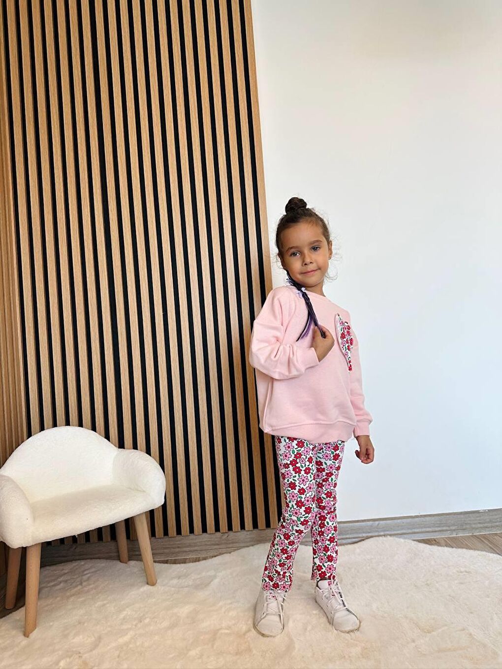 Kız Çocuk Pamuklu Pembe Kalp Desenli Sweatshirt Ve Çiçekli Tayt Takım-3