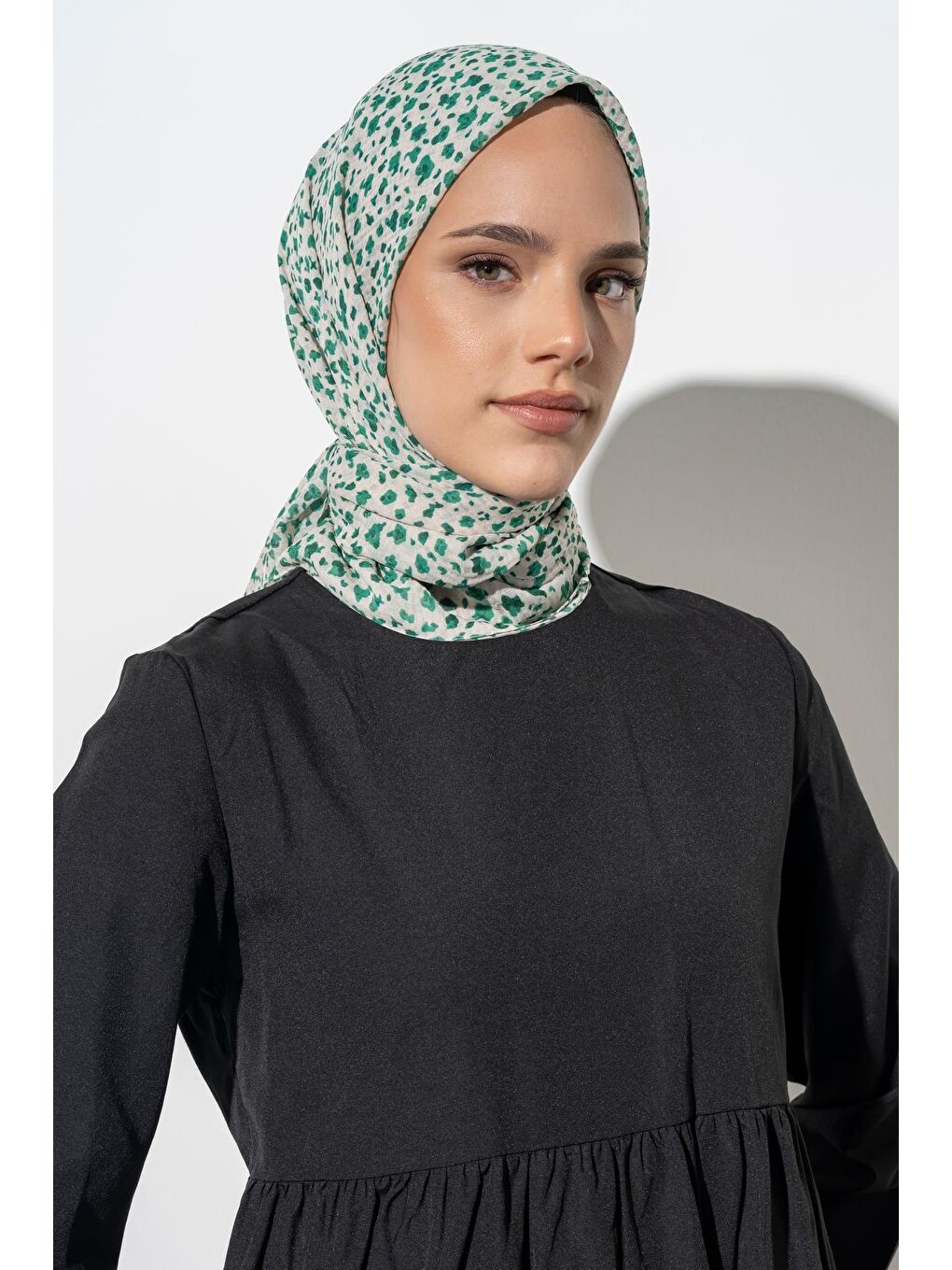 Mor Kadın Tesettür Kırışmaz Bürümcük Eşarp-1